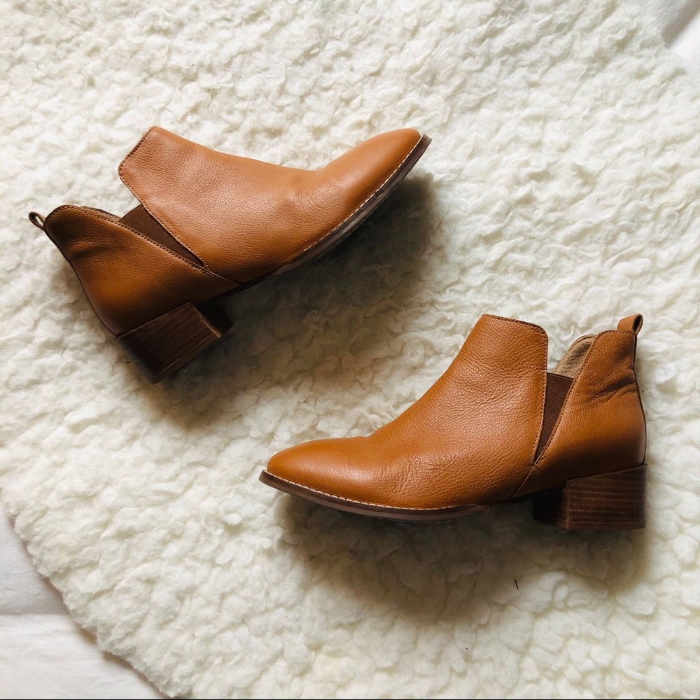 Seychelles Camel Brown Leather Booties